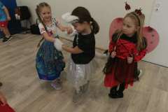 4198c384-46ff-42e5-92ec-2e62a7b97d93-1